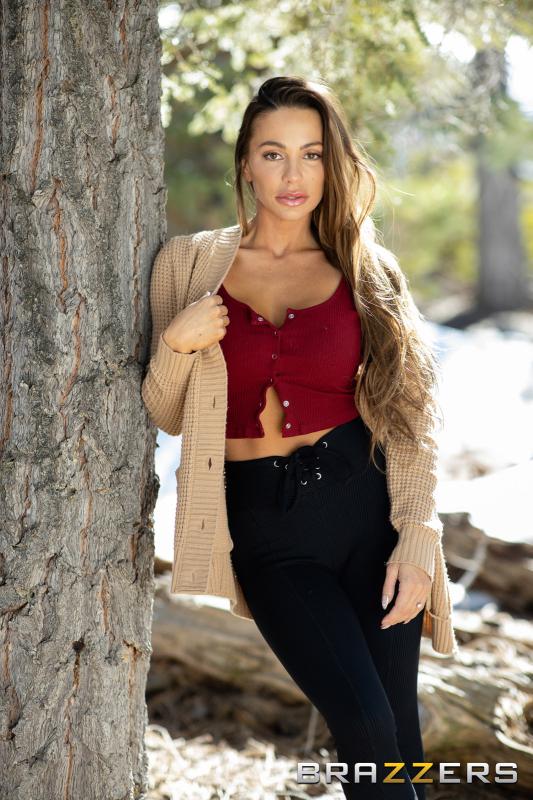 abigail-mac-snowbanging-brazzers